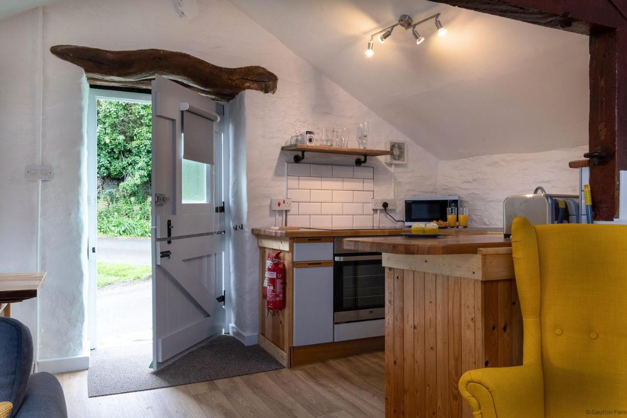 Dog Friendly Cottage, Geufron Farm Near Tywyn Bryn-crug Exterior foto